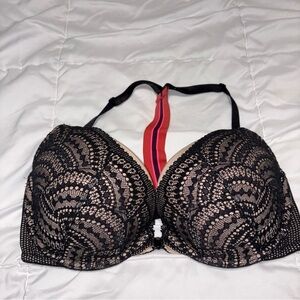 Very sexy lightly lined plunge bra 34DD Racerback Lace Victoria’s Secret